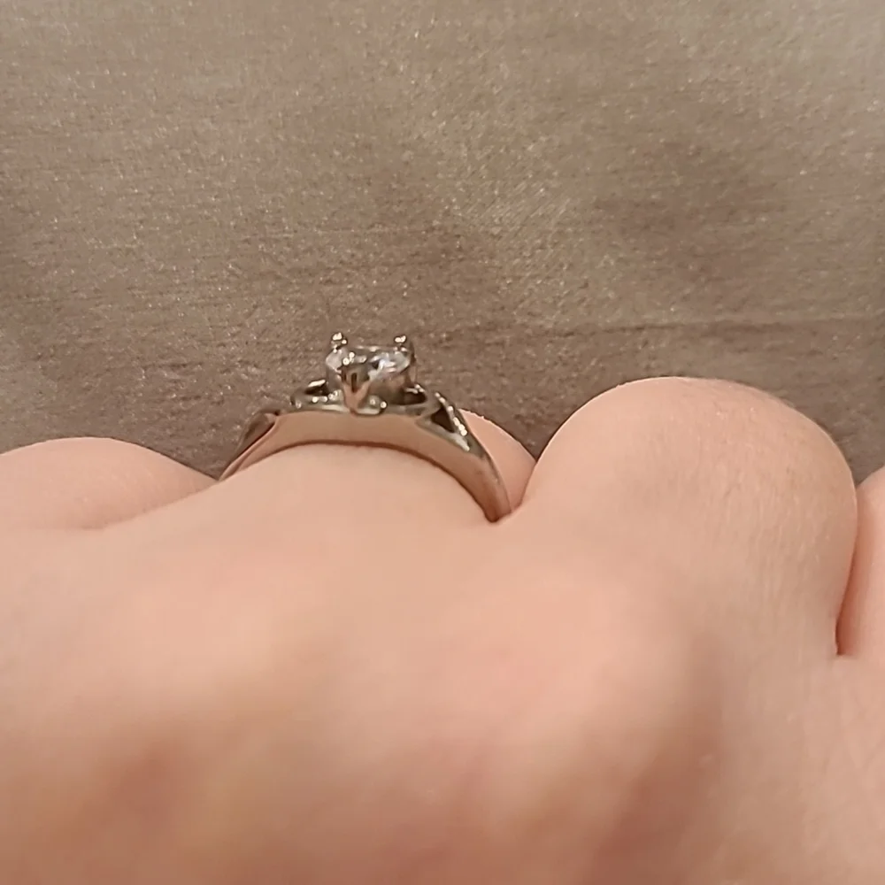 Heart shape cubic zirconia stainless steel ring